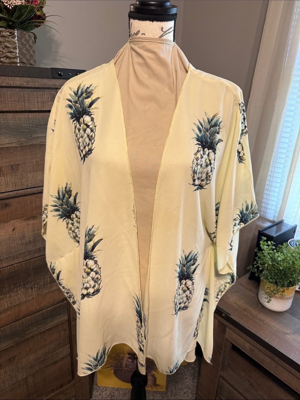 Tropical Pineapple Open Front Kimono - Pale Yellow